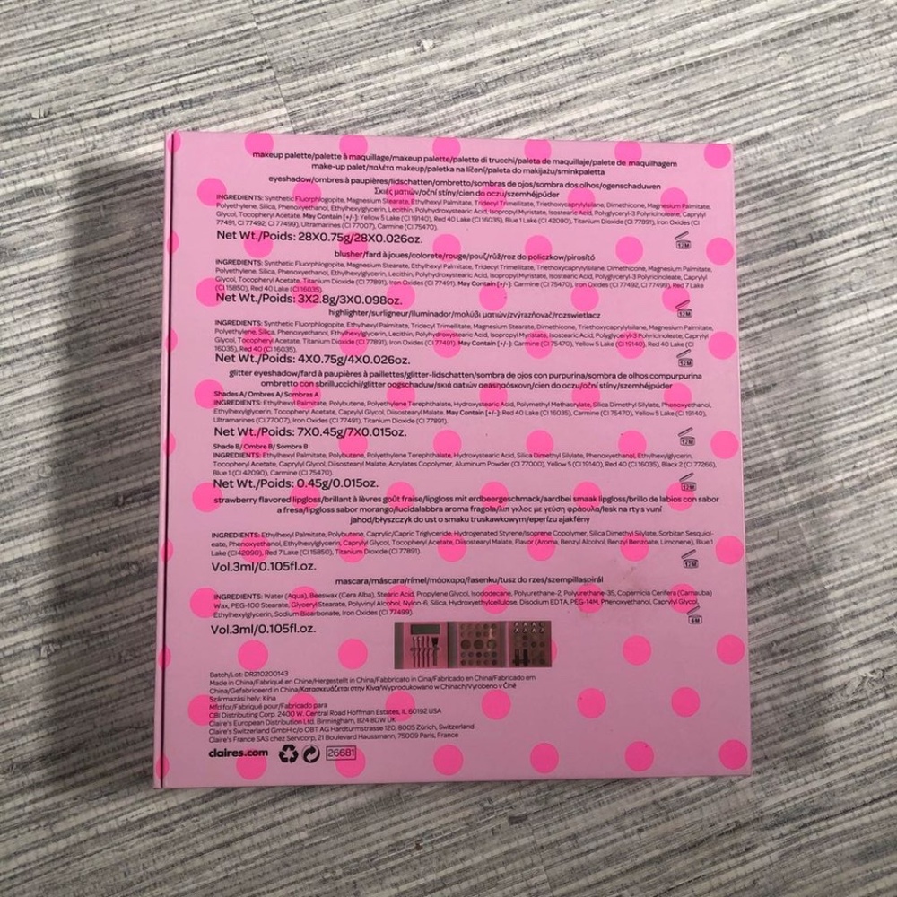 Claires Girls makeup palette Love to Glow 50 Piece Makeup Set - Picture 7 of 10